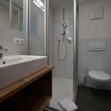 Collina Garni 3*