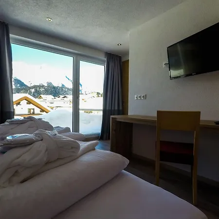 Szálloda Collina Garni