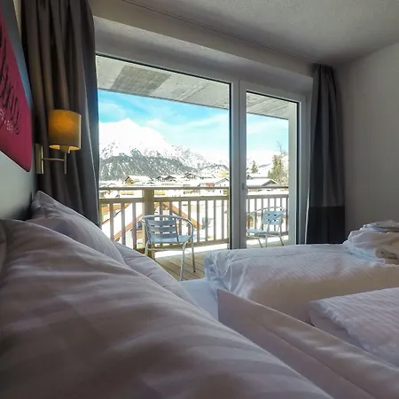 Collina Garni Szálloda 3*