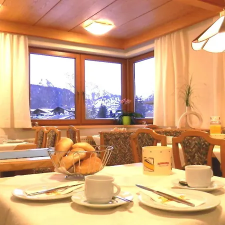Collina Garni 3* Nauders