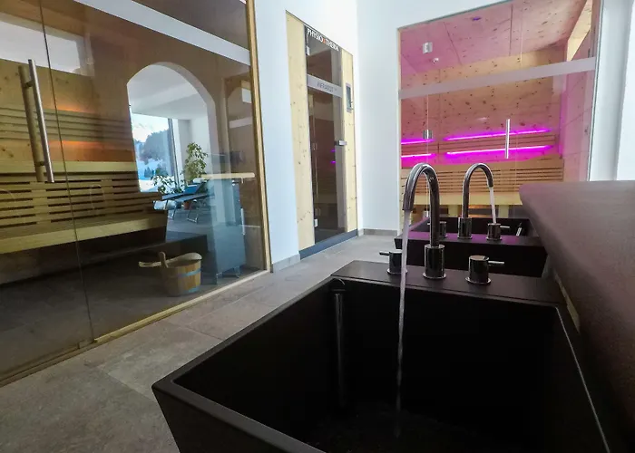 Szálloda Collina Garni 3*