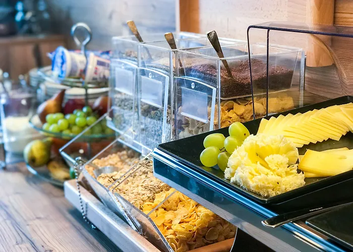 Collina Garni Szálloda 3*