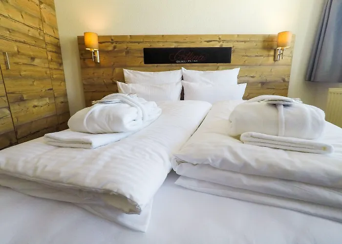 Collina Garni Szálloda