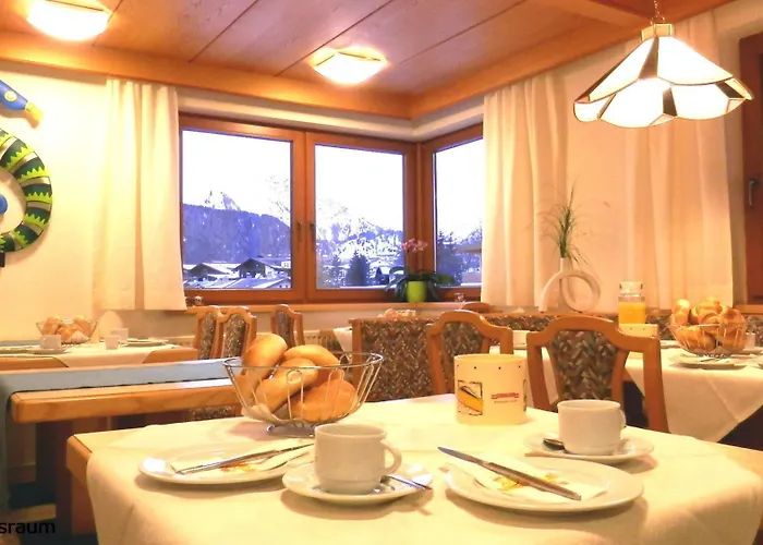 Collina Garni 3* Nauders